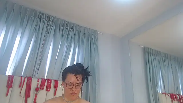 Sallydickinson stripchat live cam model