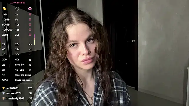 Nebula_Veratti stripchat live cam model