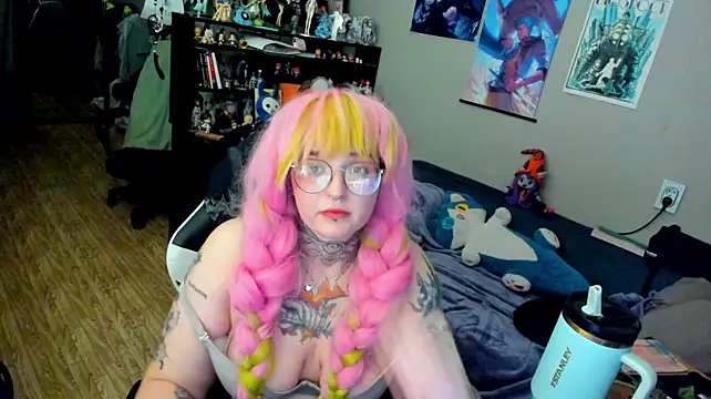 crystal_musee stripchat live cam model