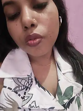 Luna101xxx stripchat live cam model