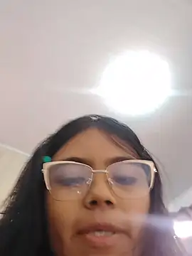 vanemoon12 stripchat live cam model