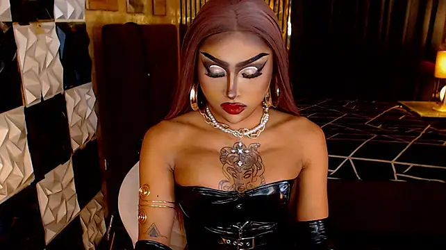 MassiveCockTrans stripchat live cam model
