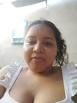 Ninibella stripchat live cam model