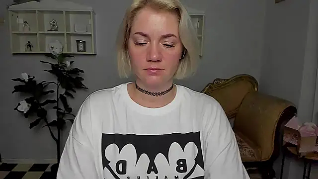 MariaStones stripchat live cam model