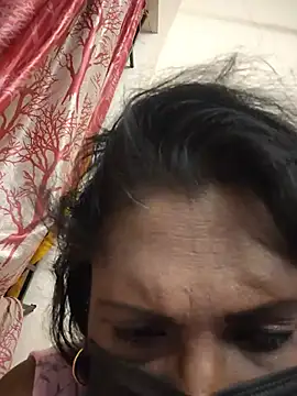 Tamil_nivetha stripchat live cam model