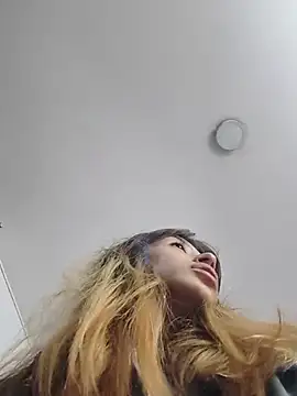 KratosAfroditacs stripchat live cam model