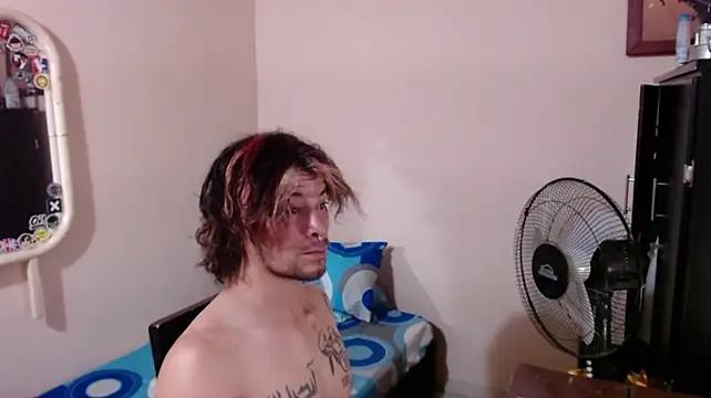 Brucewayne1_ stripchat live cam model