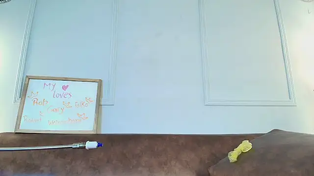 kittyblooms stripchat live cam model