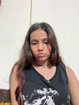 Maggie_748 stripchat live cam model