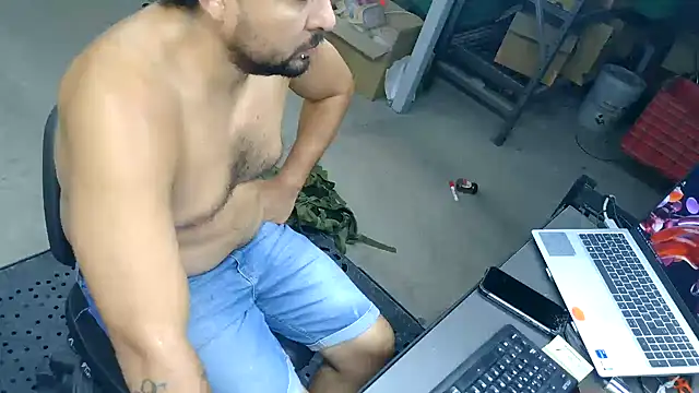 BustedCall stripchat live cam model