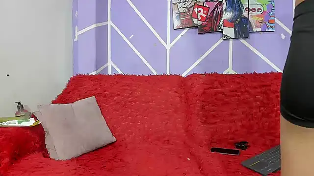 DAHNE_HOT_ stripchat live cam model