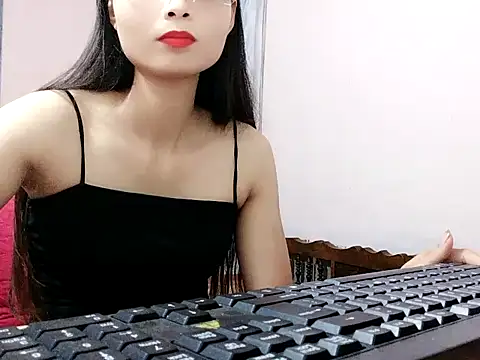 Hean99 stripchat live cam model