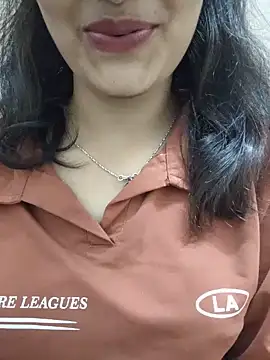 Ritika_jha01 stripchat live cam model