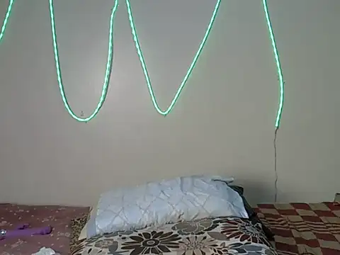 Lunarluxee stripchat live cam model