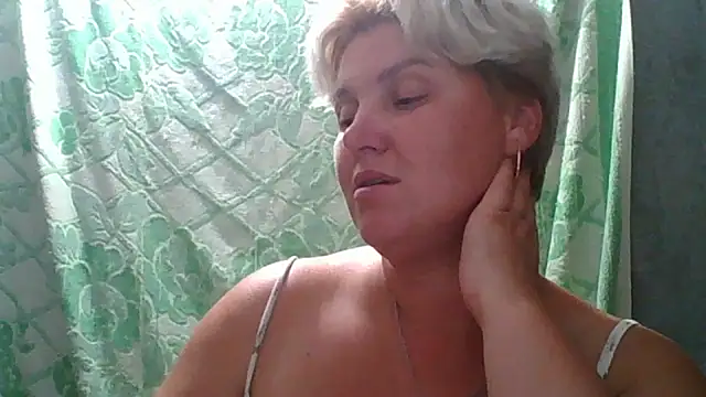CutieKis stripchat live cam model