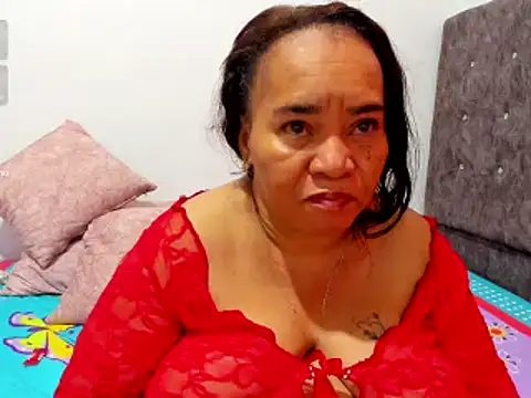 MarillinMoon stripchat live cam model