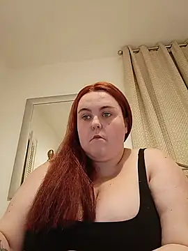 Lusty_lucie stripchat live cam model