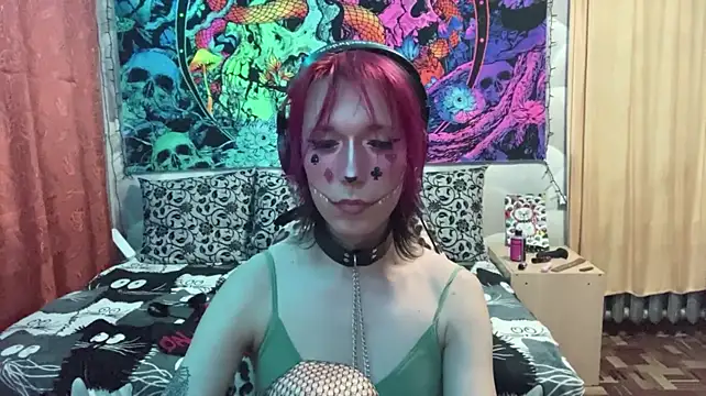 Reboot_F5 stripchat live cam model