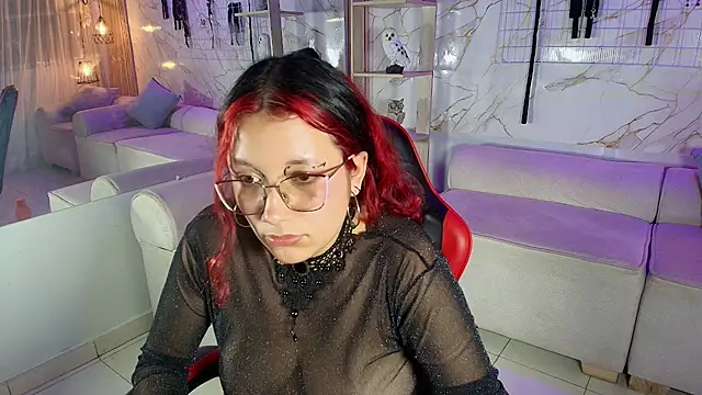 ammyhasen stripchat live cam model