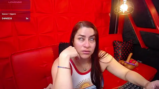 Clhoe-blake stripchat live cam model