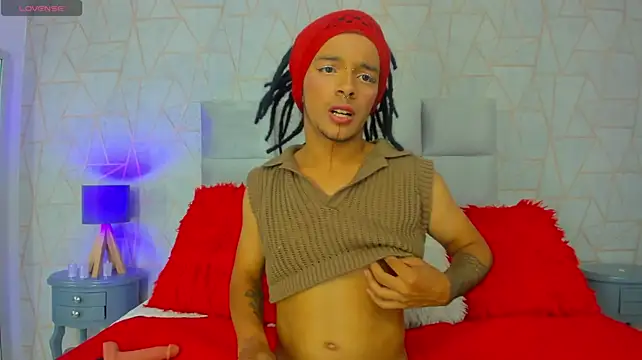 Lucas_jones stripchat live cam model