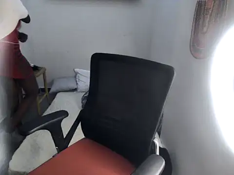 sweetsin12 stripchat live cam model