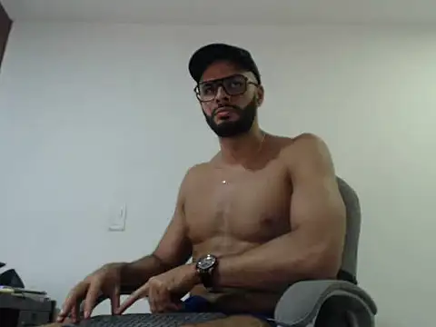 ThiagoToro stripchat live cam model