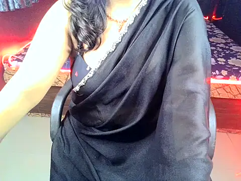 Wildsiren stripchat live cam model