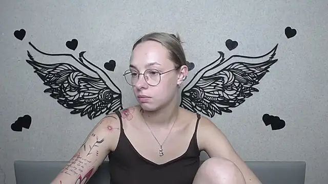 SteshaGlass stripchat live cam model