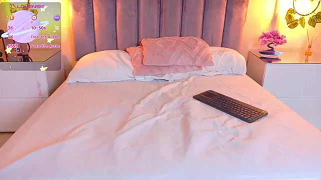 AliceeJoness_ stripchat live cam model