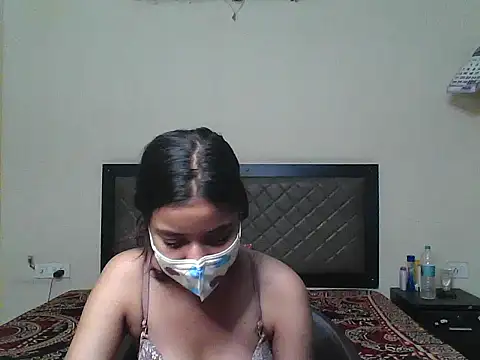 luvshanaya stripchat live cam model