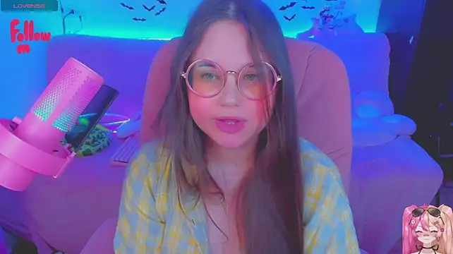 Lolisuccub stripchat live cam model