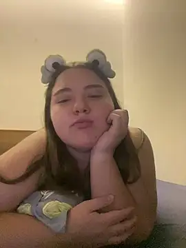 Comprom1se stripchat live cam model
