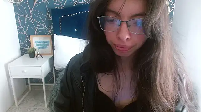 Allyshon_ stripchat live cam model