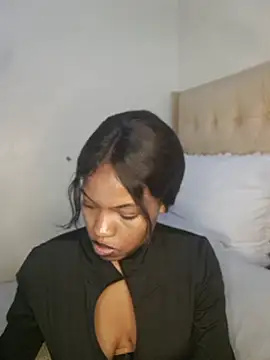 SATHIVA stripchat live cam model