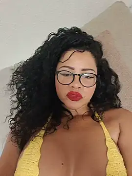 morenasalvaje48 stripchat live cam model