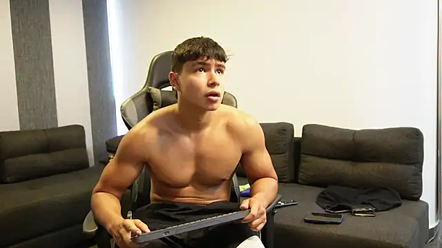 Bray_Kevin stripchat live cam model