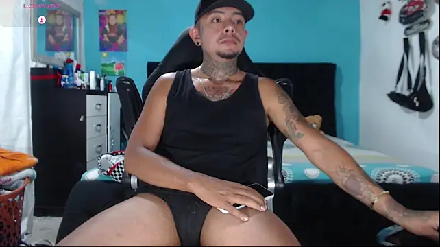 CHANG_QIAAN stripchat live cam model