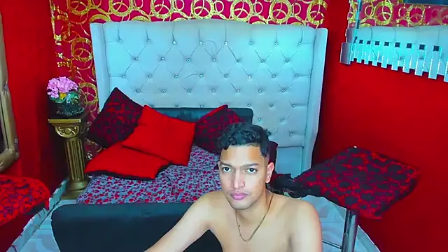 PEINBOYS stripchat live cam model