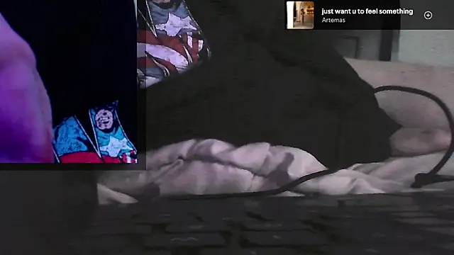 Snarfle82 stripchat live cam model