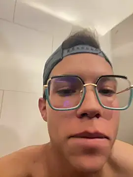 Andres_boy252 stripchat live cam model