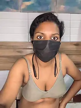 tamil_Riya143 stripchat live cam model