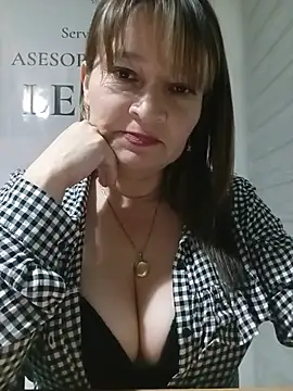 KAREN--03 stripchat live cam model