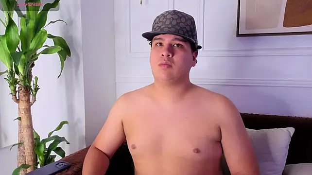 Naim_Bennetsex stripchat live cam model