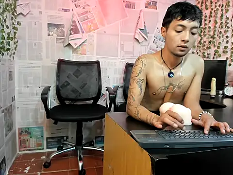 Brian_77_ stripchat live cam model