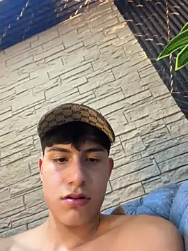 Lander_Cruz stripchat live cam model
