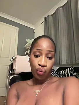 mimii08 stripchat live cam model