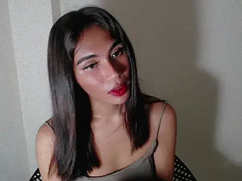 mouline_rouge stripchat live cam model