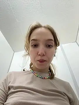 bambi_lu stripchat live cam model
