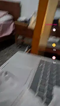 MojaditPussy stripchat live cam model